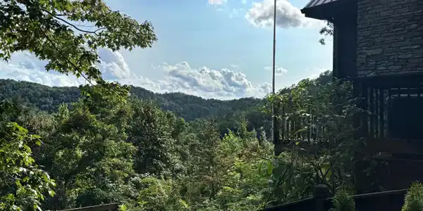 Image 2: 2_MountainView