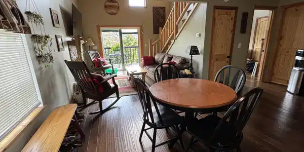 Image 4: DiningRoom