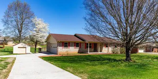 508 Greencrest Drive