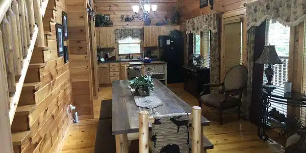 Image 2: BOBW - Dinning Room
