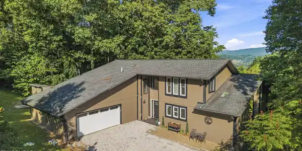 770 Mount Paran Rd
