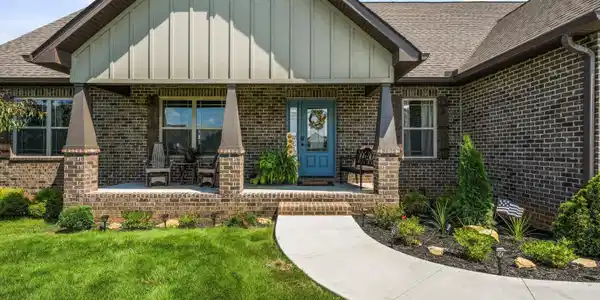 Image 3: Front of House