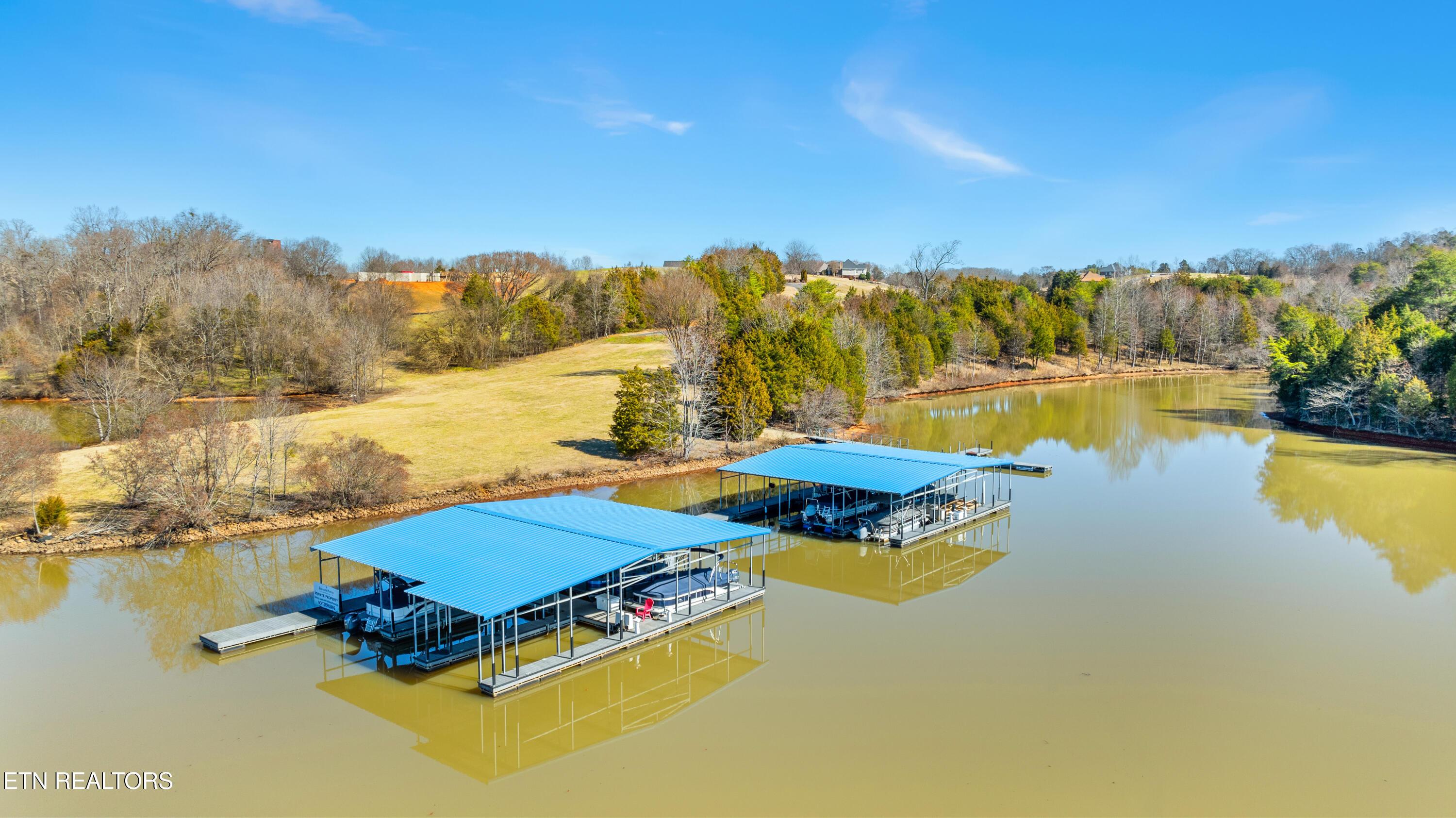 Image 4: Private Marina