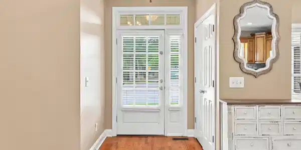 Image 2: 2