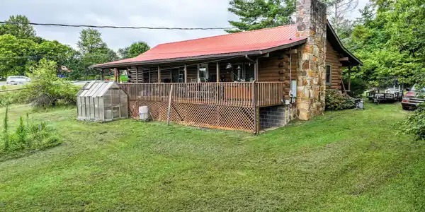 2488 Cosby Hwy