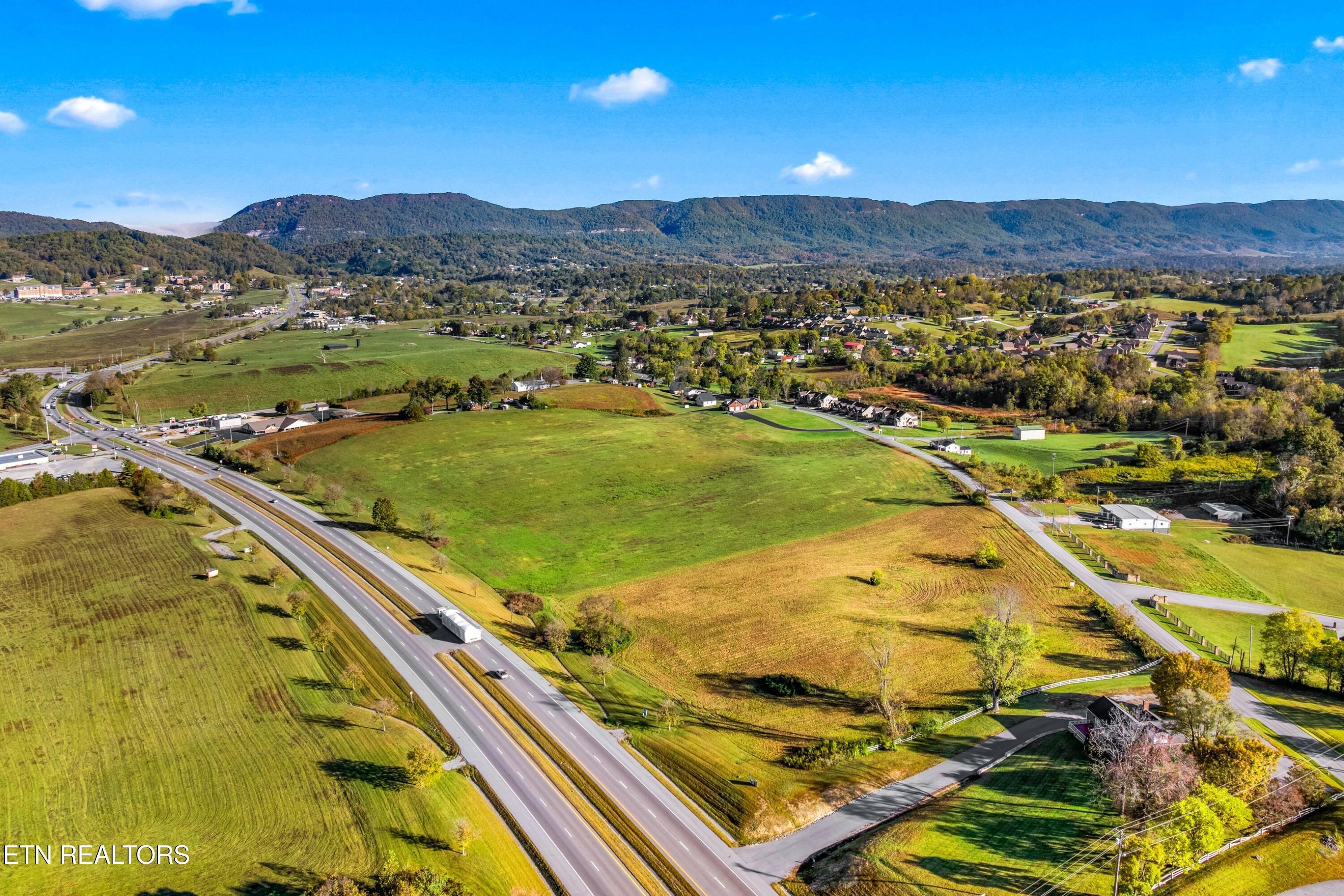 Image 4: 004-CumberlandGapParkway-Harrogate-TN-SM