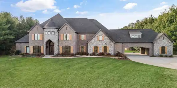 3521 Big Springs Rd