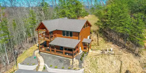 763 Ski View Lane
