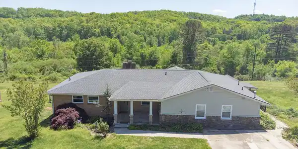 302 Sunset Lane