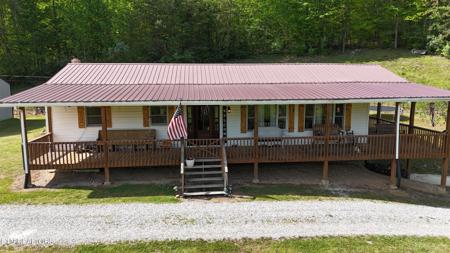 1976 Smoky Creek Rd