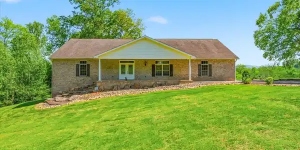 828 Helton Rd