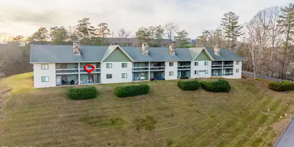 526 Briarcliff Way