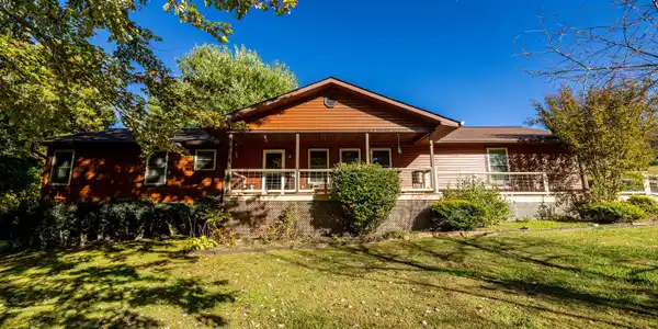 3706 Pleasant View Lane