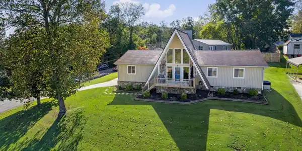 Image 3: 3-web-or-mls-DJI_0697