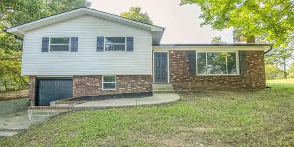 560 High St
