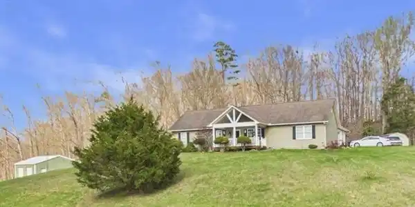 950 S. Coolidge Rd