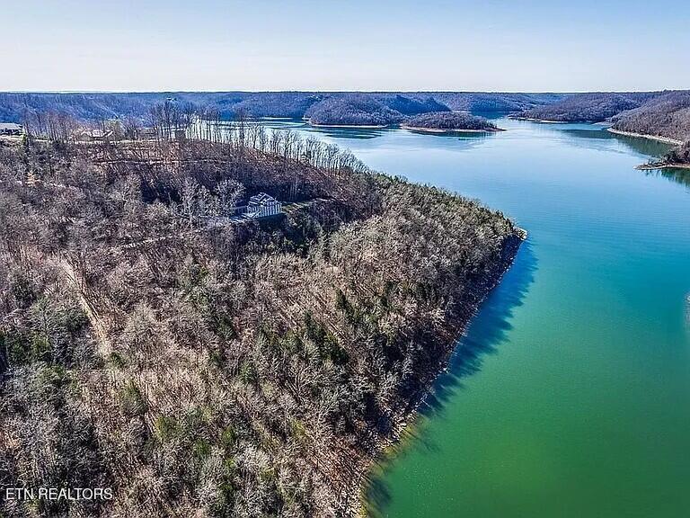 Image 2: 175-Dillon-Rd-02