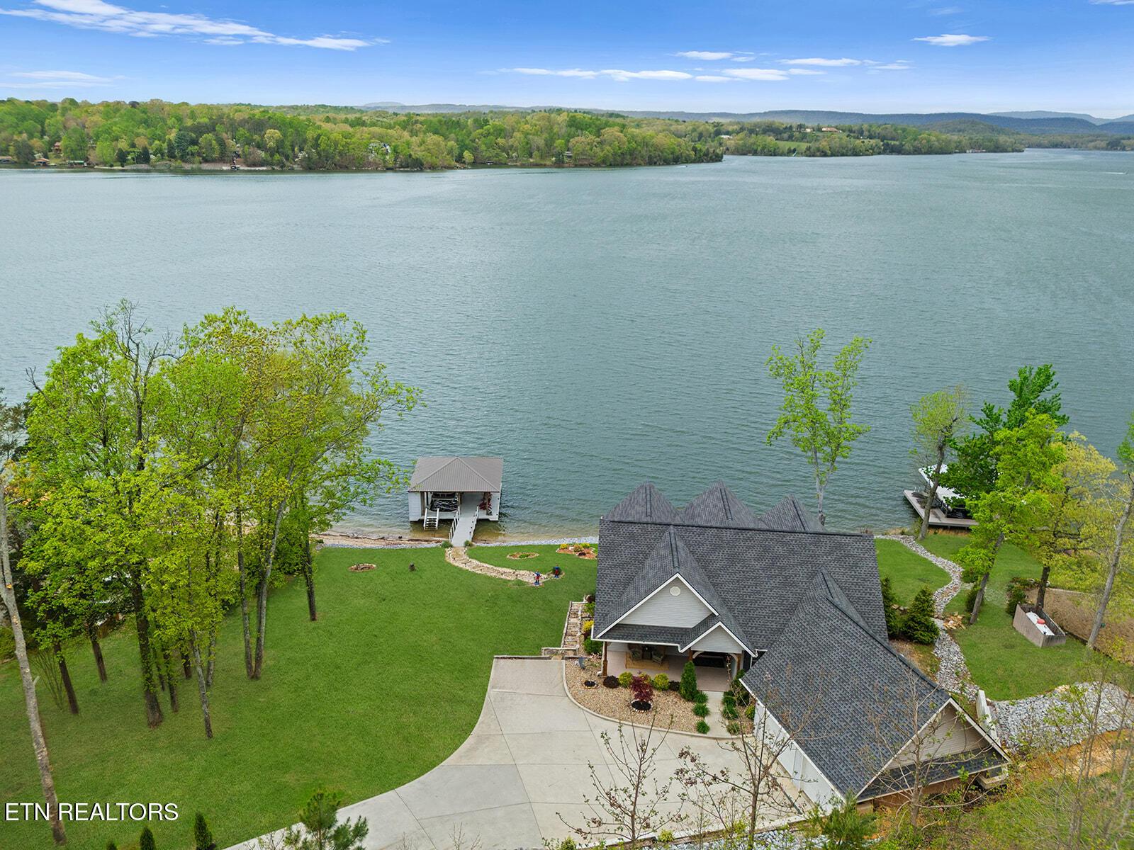 Image 1: DJI_20250412004215_0926_D