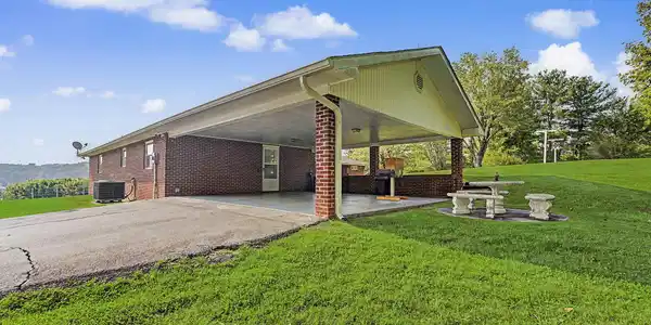 Image 3: 3-web-or-mls-10890-warrensburg-rd
