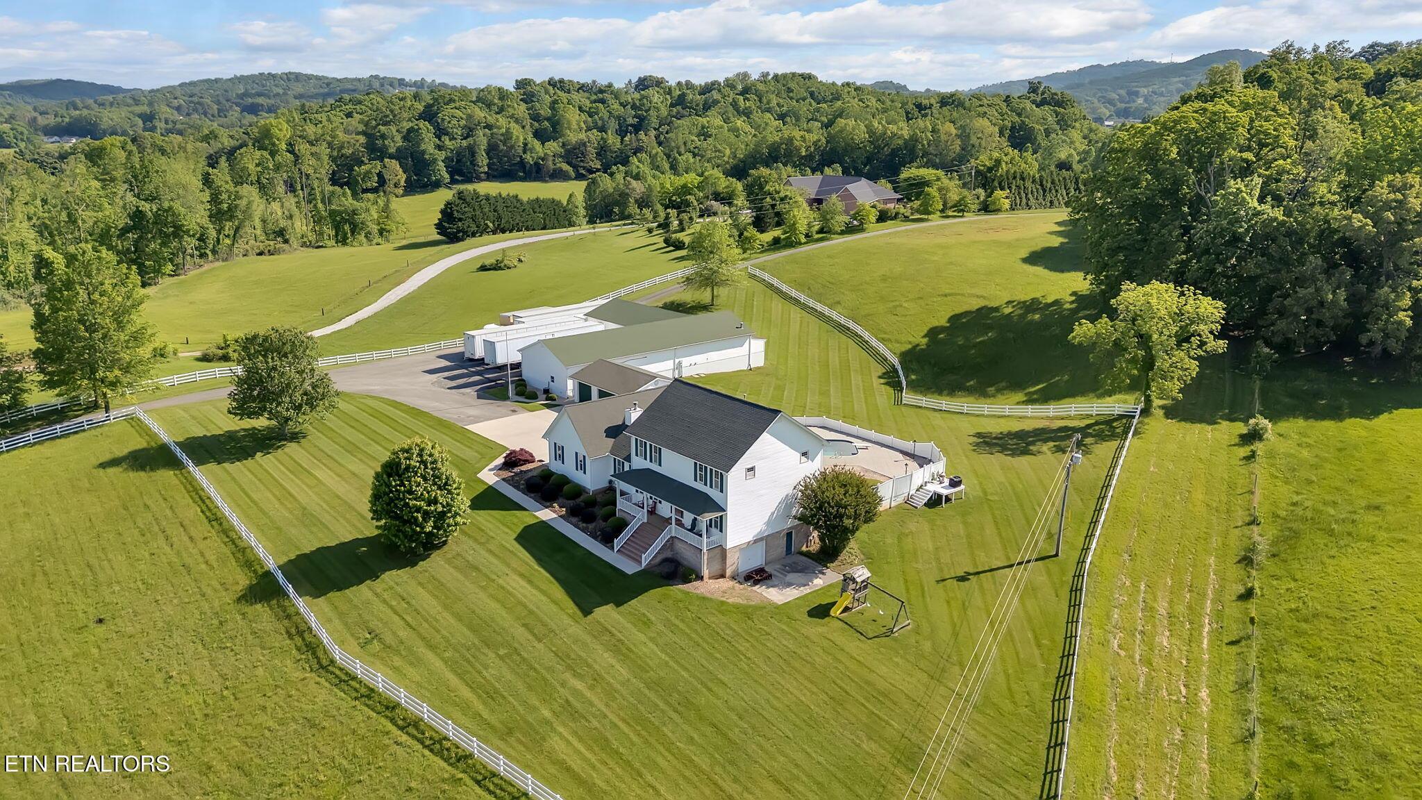 Image 4: 19-web-or-mls-DJI_20250506100718_0329_D