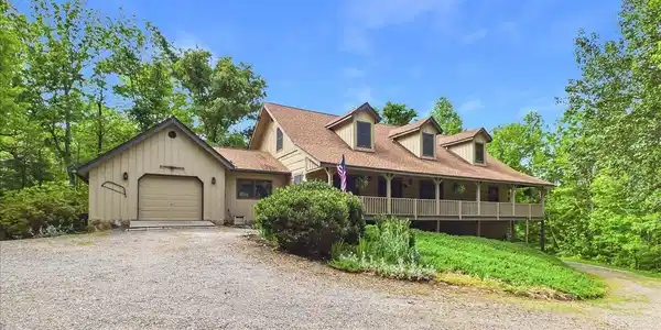 1457 Smithfield Rd