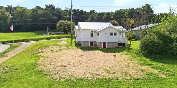 Image 3: 7-web-or-mls-DJI_0287