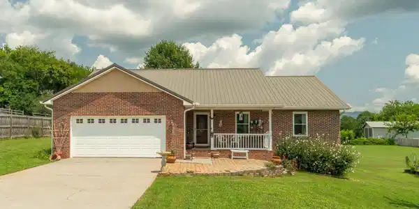 750 Meadow Ridge Rd