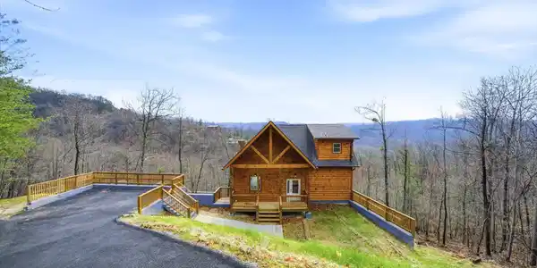 Image 3: 04-4298-Harmony-Hl-Ln-Sevierville-TN-4