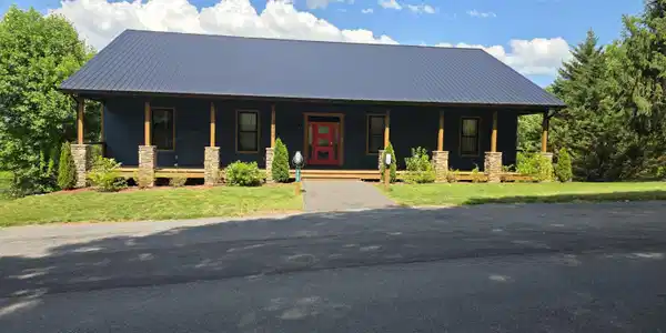 3369 Robeson Rd