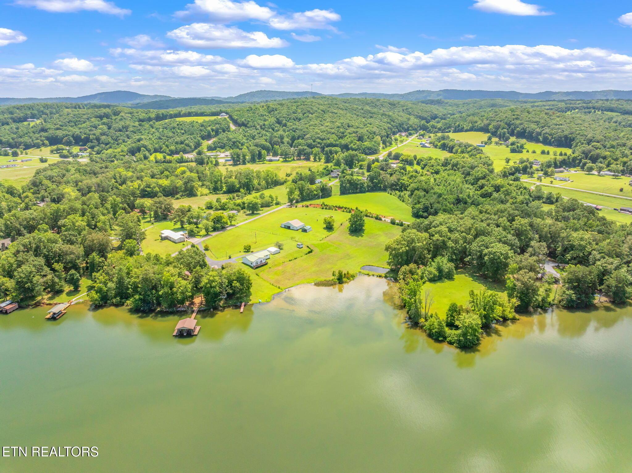 Image 4: 2-web-or-mls-169 Ellis Road-58