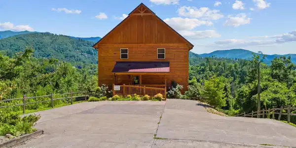 320 Pinnacle Cottage Way