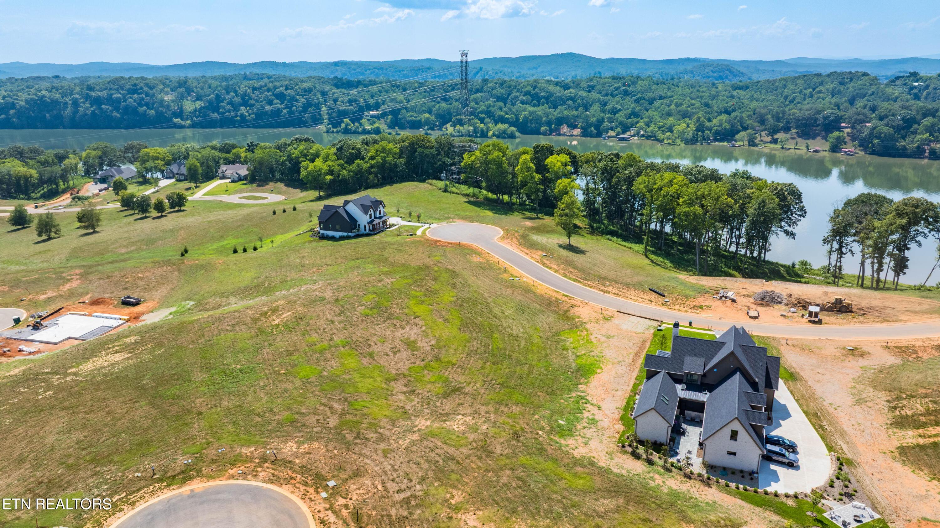 Image 3: 603 Firefly Dr-15