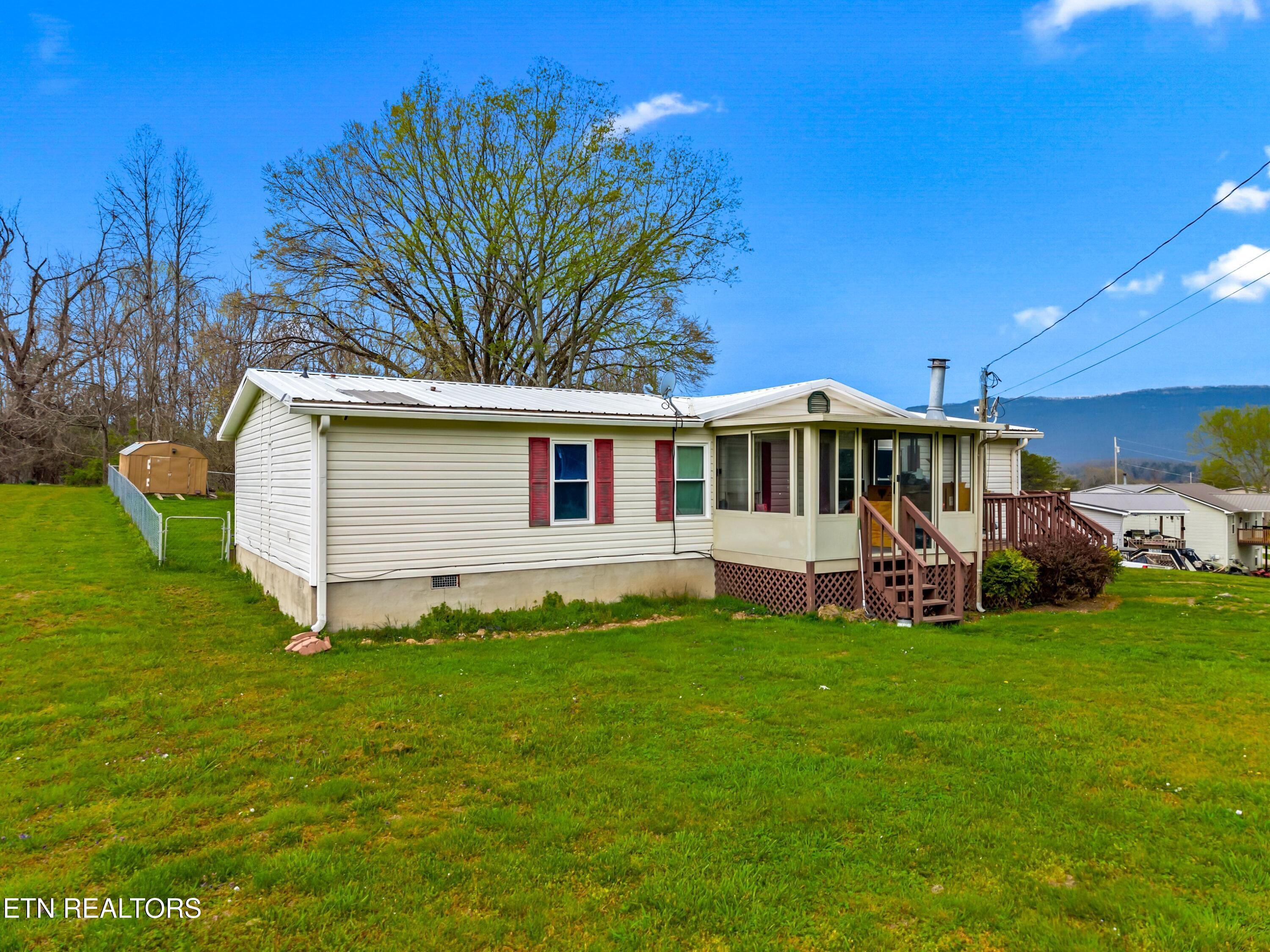 Image 2: 025-242CowanLane-LaFollette-TN-37766-SMA