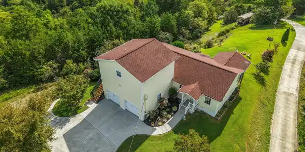 Image 2: 70-2064 Kerr Rd64