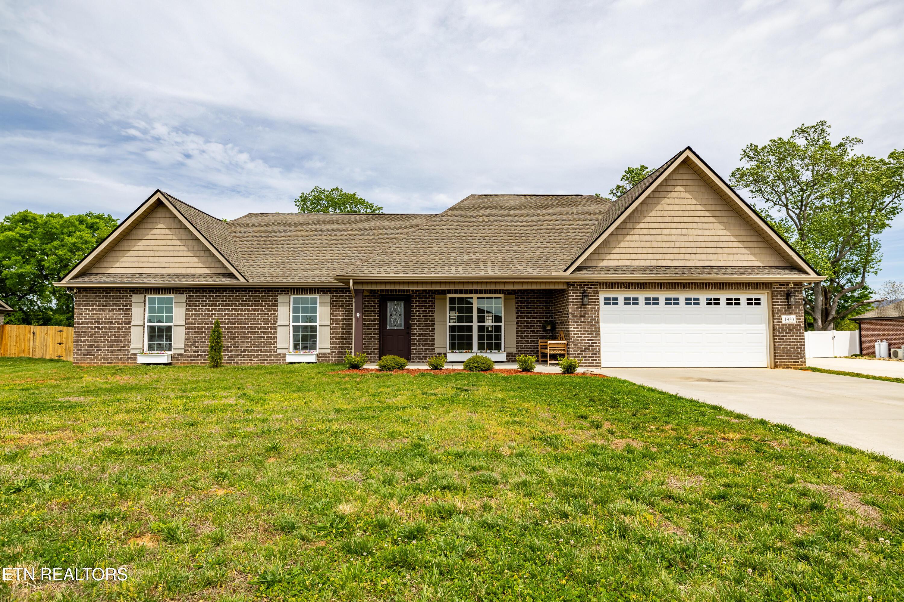 Image 3: 1920GriffittsMillCir-40