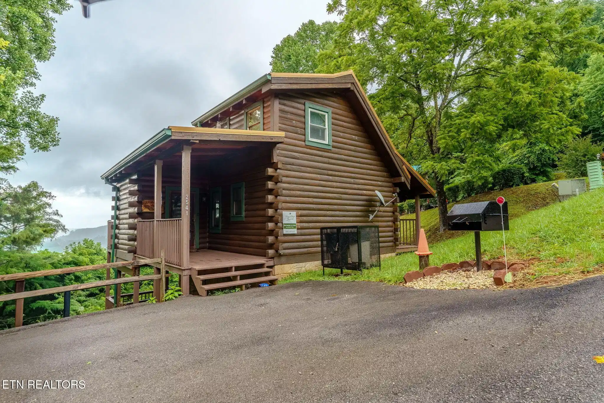 Image 1: 24-web-or-mls-_DSC8032-HDR