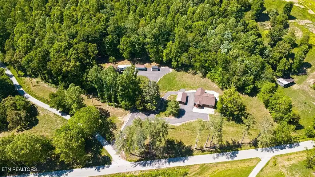 Image 1: 73-542 Whitman Hollow Rd