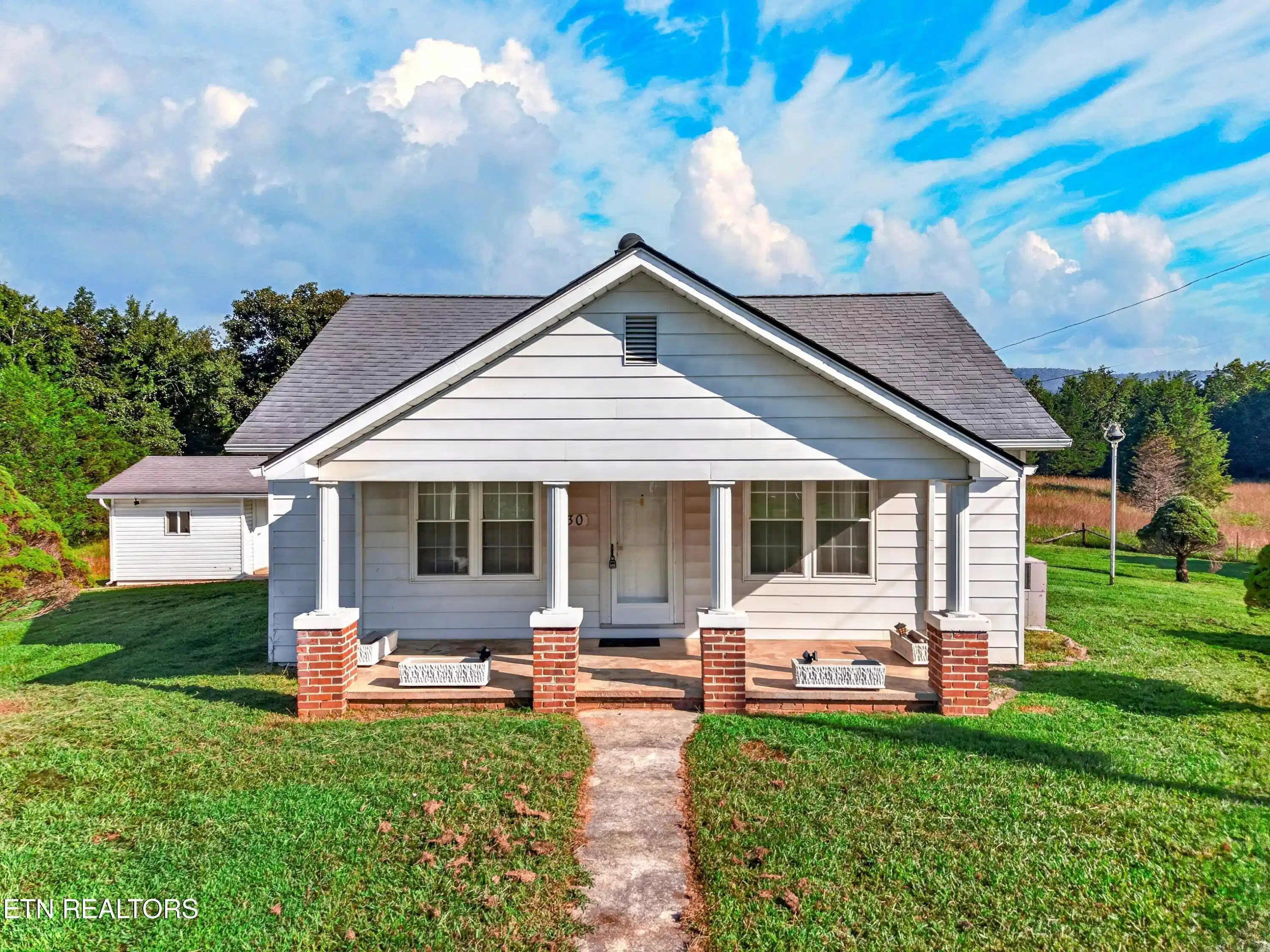 Image 1: 001-130WalnutLane-Rutledge-TN-37861-SMAL