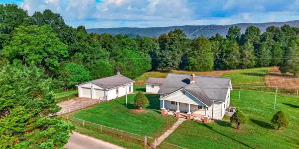 Image 3: 004-130WalnutLane-Rutledge-TN-37861-SMAL