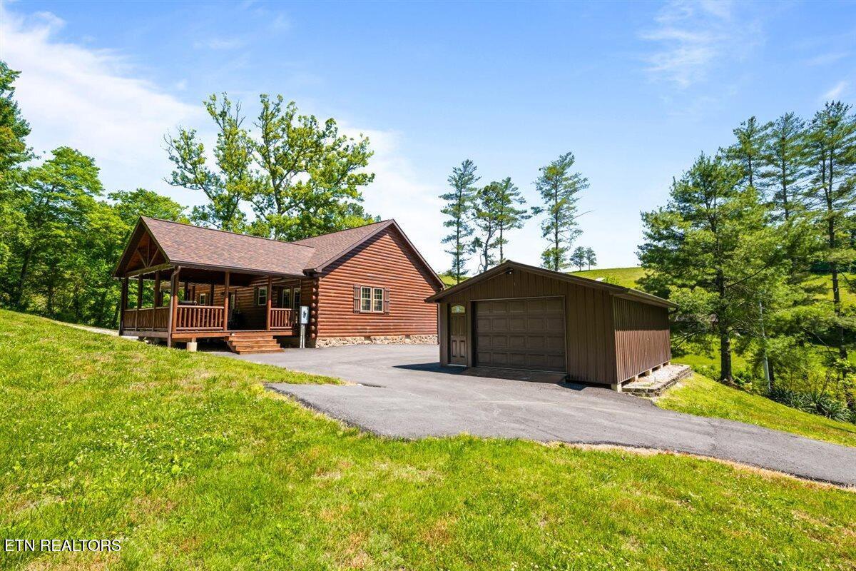 Image 3: 41-542 Whitman Hollow Rd