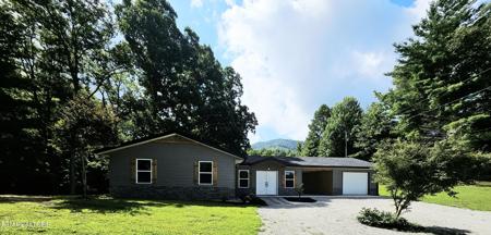 240 Fox Jones Rd