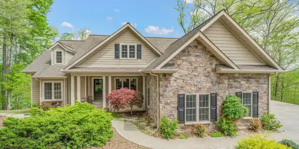 200 Stony Rock Lane