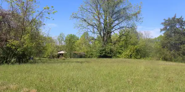 Image 4: Lot 2 Pic 4
