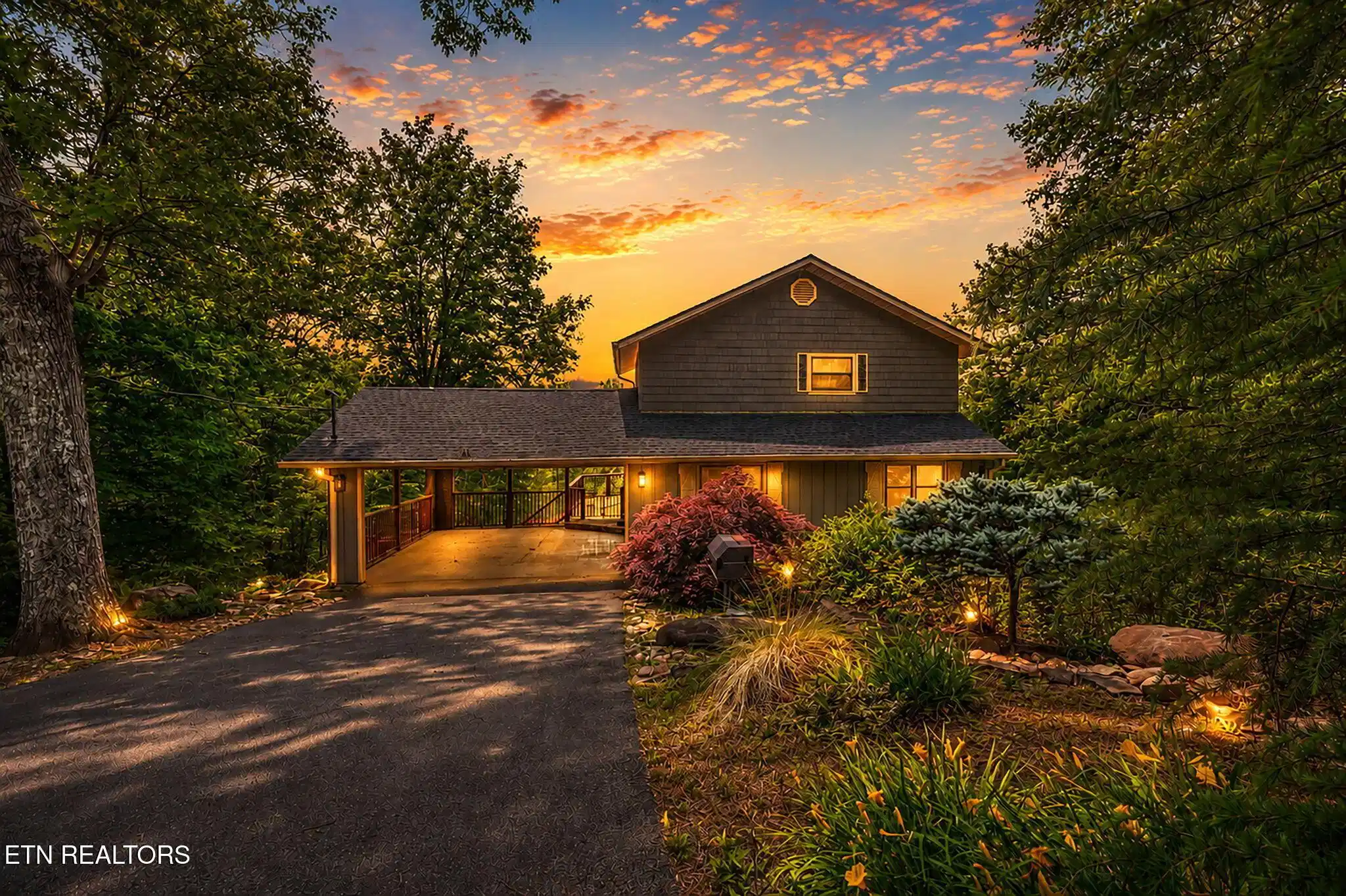 Image 1: 1-web-or-mls-347 overview-TWILIGHT