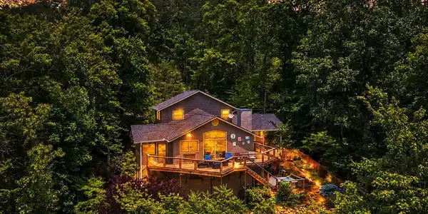 Image 2: 40-web-or-mls-347 overview-14TWILIGHT