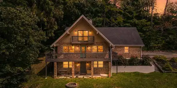 111 Golf Hill Lane