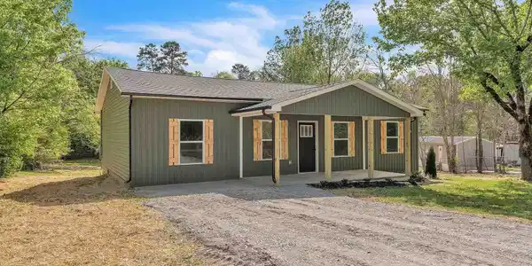 320 Old Fort Rd