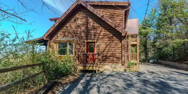 401 Pinnacle Vista Rd