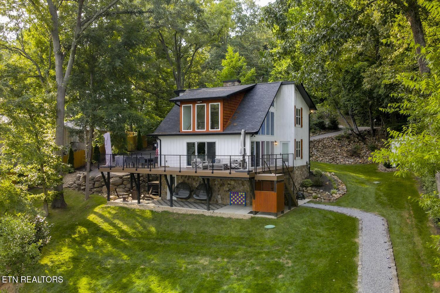 Image 3: DJI_0107-HDR