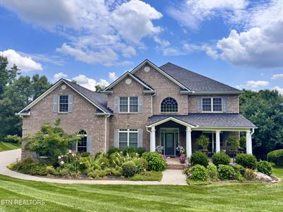 712 Whispering Hills Lane